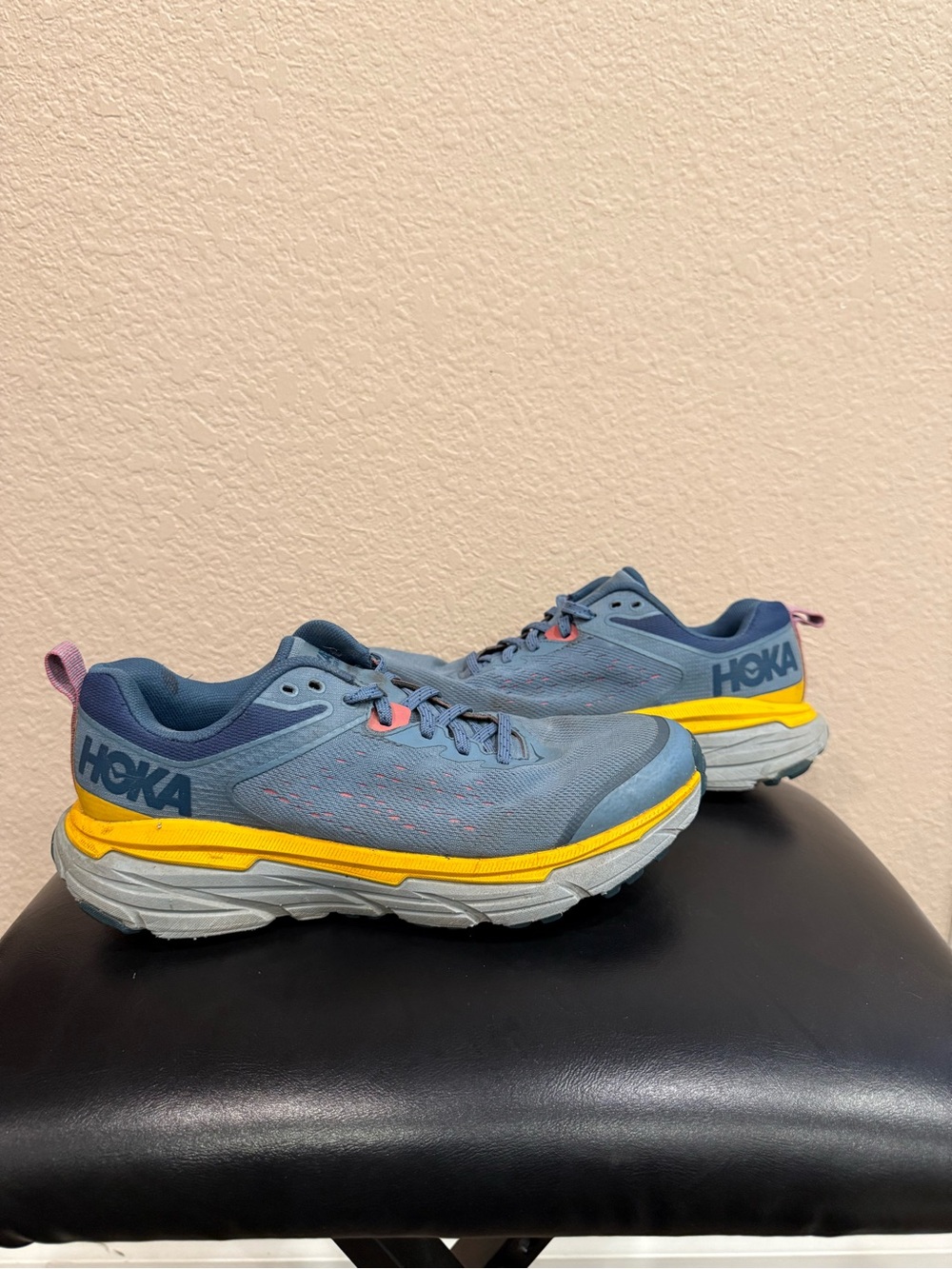 Women’s Hoka Challenger (size 7.5)